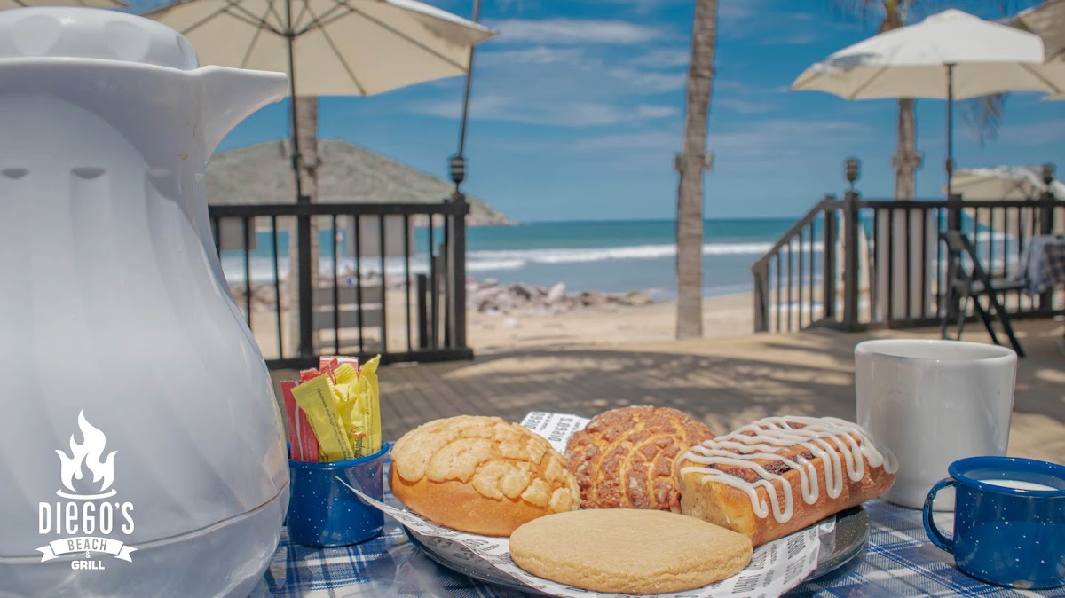 Diego's Beach & Grillphoto 3