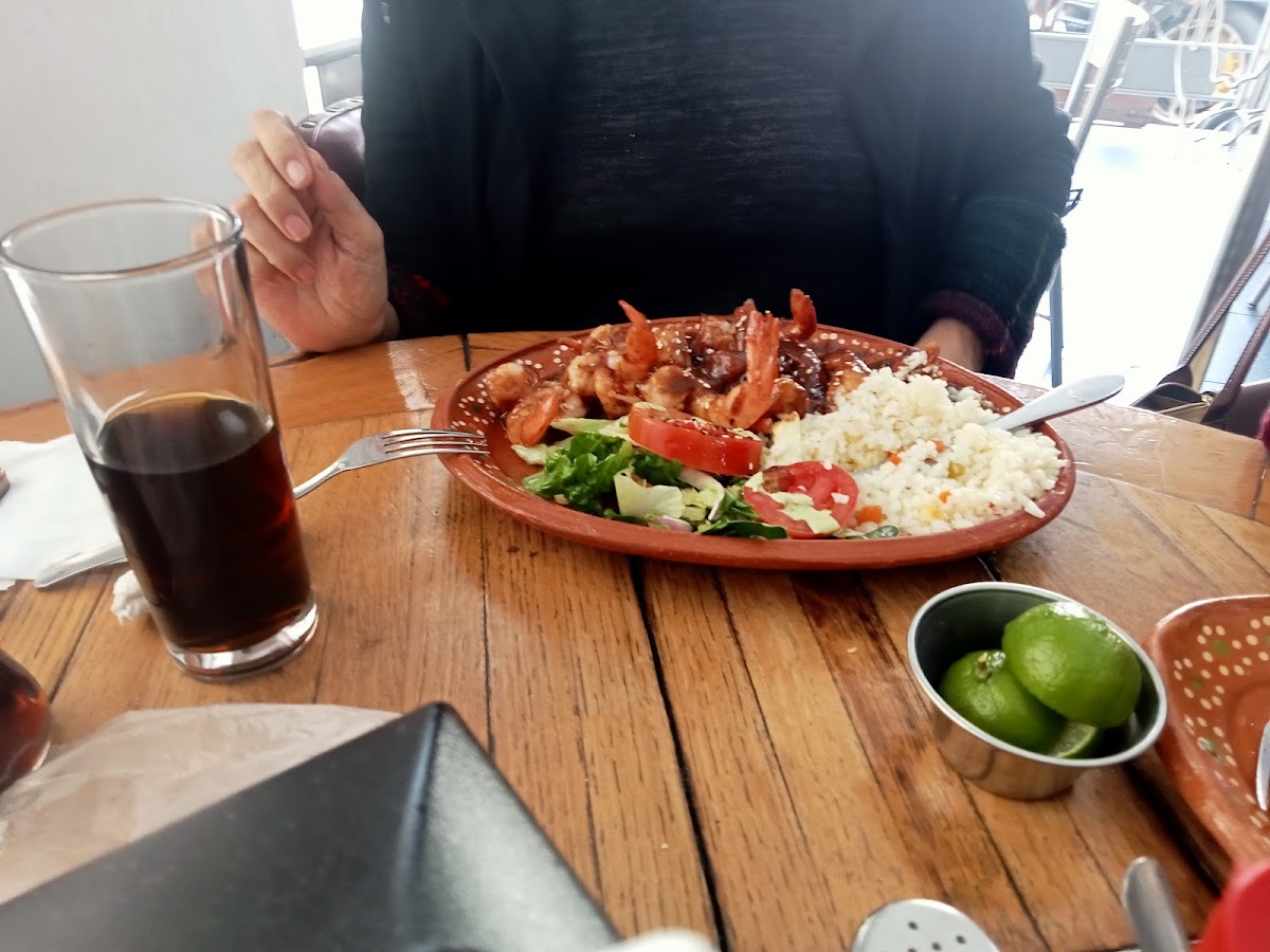 Mariscos Ponte Trucha Negrophoto 7