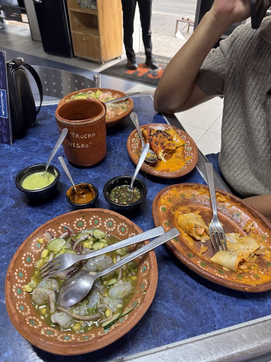 Mariscos Ponte Trucha Negrophoto 9